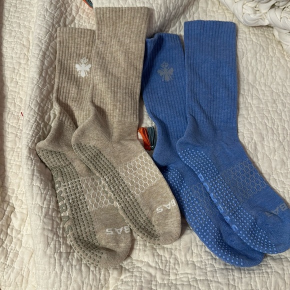 NWOT 2 pairs Bombas Gripper Calf Socks women’s size M - Picture 2 of 4